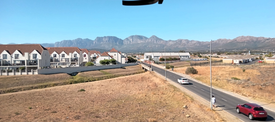 2 Bedroom Property for Sale in Gordons Bay Central Western Cape